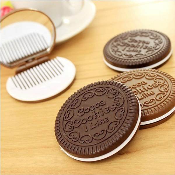 Söt chokladkaka formad modedesign sminkspegel med 1 set (2 stycken, slumpmässig färg) Sunmostar