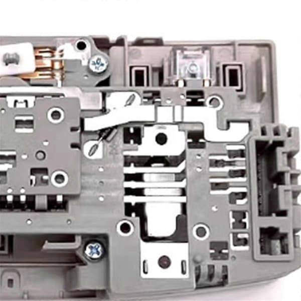 BBM4-69-970 Billoftlys Overliggende Konsol Kortlys Reservedele til 3 2010-2013 BBM469970
