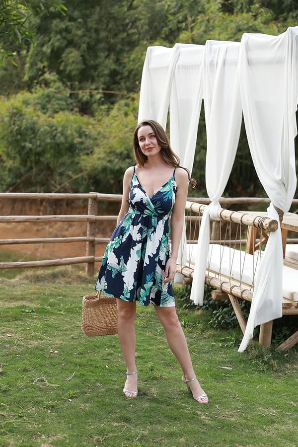 STYLEWORD Dame V-hals Blomstrete Spaghettistropp Su