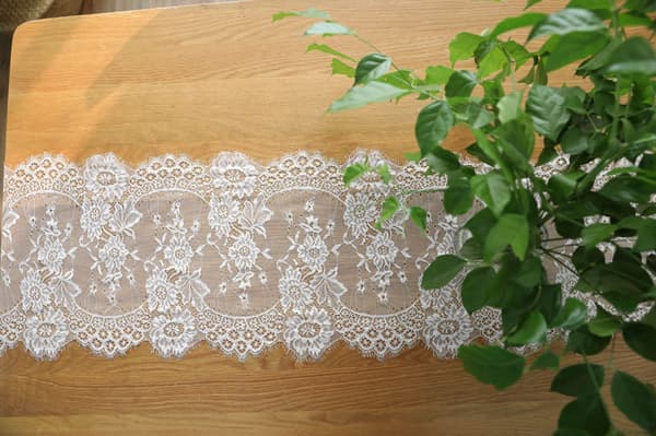 Hvit blondeduk 35*300cm brodert blonde rustikt bryllup d