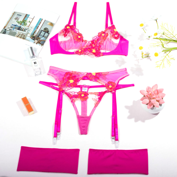 4-delat set blombroderier, underkläder, stringtrosa, bälte, S