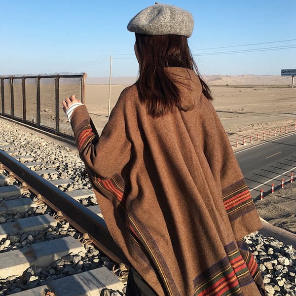 Dam Huva Tofsar Cape Sjal Poncho Imitation Ull Förtjockad