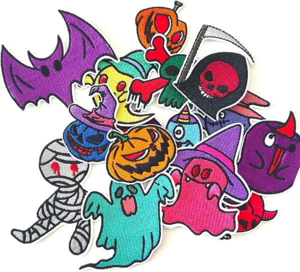 Sett med 16 Halloween-tema broderte stryke-på-lapper - Assortert