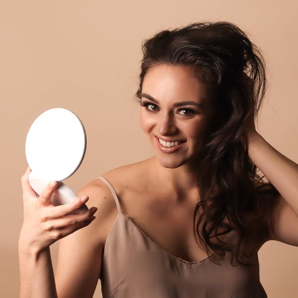 LED-upplyst fickspegel, 1x / 10x förstoring - Makeup Hand