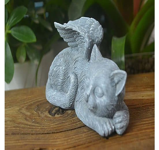 Angel Cat Staty Harts Craft Ornament