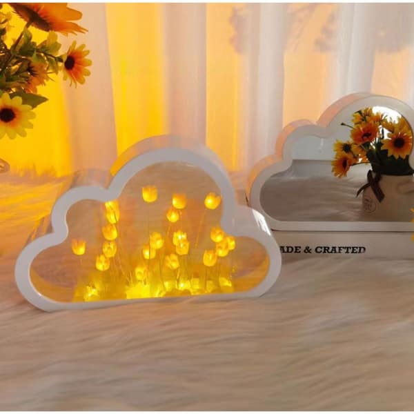 Cloud Tulip Night Light Makeup Mirror BLÅ FINISH PRODUKT