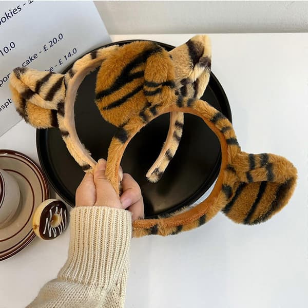 Nyhet pannband tecknad tigeröronsformad hårband för kvinnor hållbara hårnålar