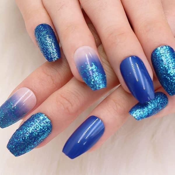 Medium Kistenegle, Blå Gradient Negle Glitter Kunstige Negle
