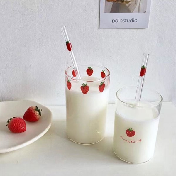 Ins Kawaii Strawberry Glasses Cup Kaffe Mjölk Vatten Glas Cups w B 301-400ml