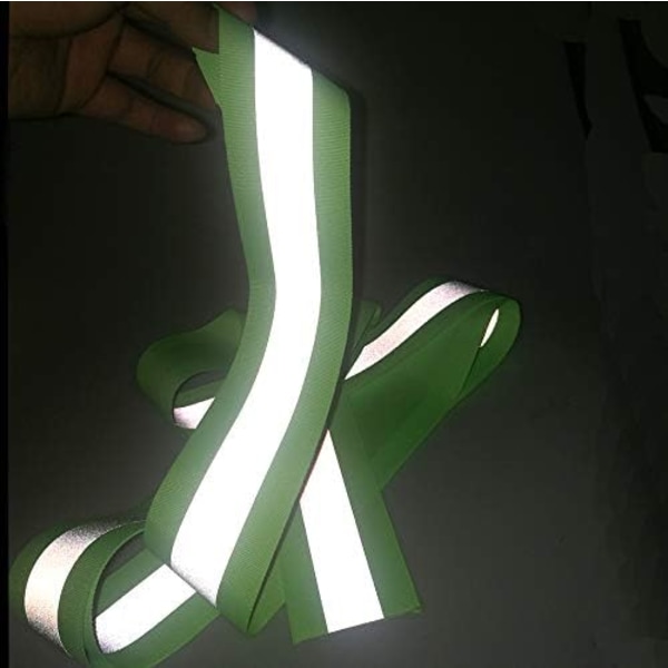 Silversy på reflekterande tejp för säkerhetstygsväv Trimremsa Grön 2" x 3,3 fot