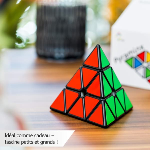 Magic Triangle Cube (Los Angeles) tarralla