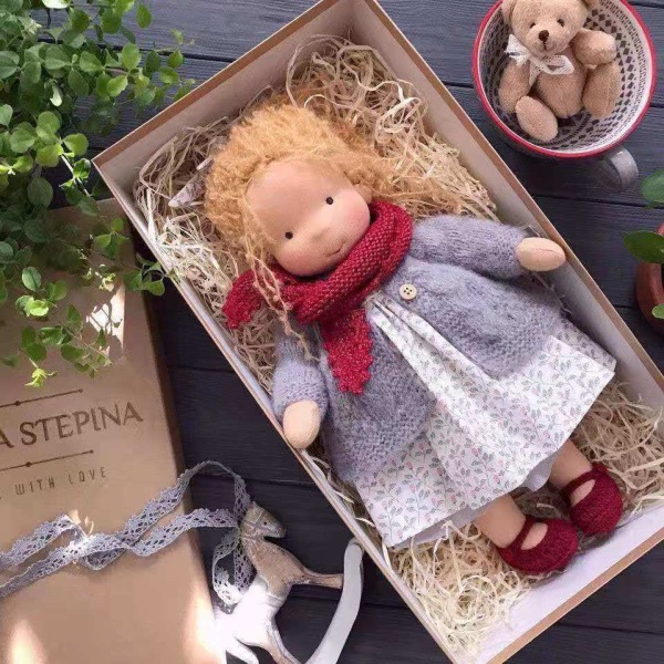 Waldorf-nukke Pehmo Vauvanukke Käsintehty pehmonukke vaatteilla style 14
