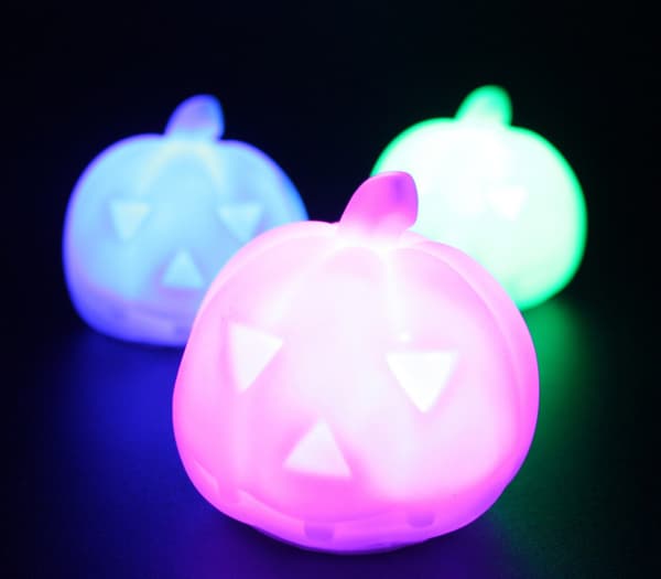 Blinkende farverige LED Light Pumpkin Night Lantern (3 stk)