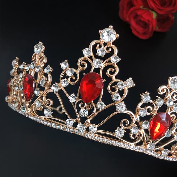 1 st Röd Ädelsten Krona Barock Drottningkrona Strasskrona Bröllopstiara Bröllopsfest Tiara