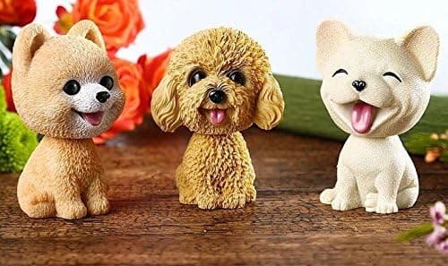 Auto Lovable Dog Action Figur Skakar på huvudet Wobble Head nickar