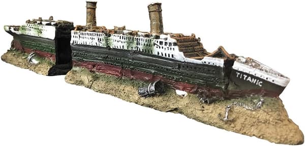 Akvariumdekoration i form av Titanic-vraket - i resin