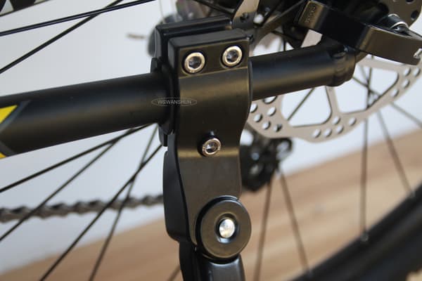 Justerbart cykelfäste i aluminiumlegering i höjdled