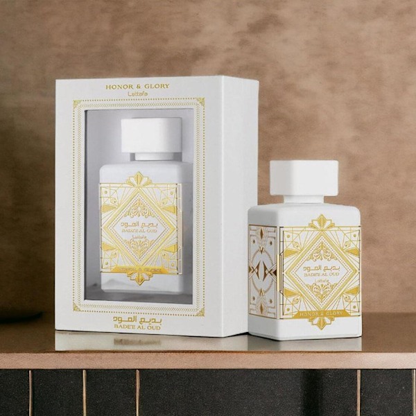 Bade'e Al Oud for Glory av Lattafa 100ml EDP Spray - Fri Expressfrakt Badee red 1pcs