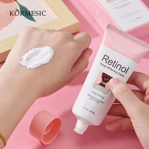 Retinol ansiktskräm bibehåller frisk och smidig hud.