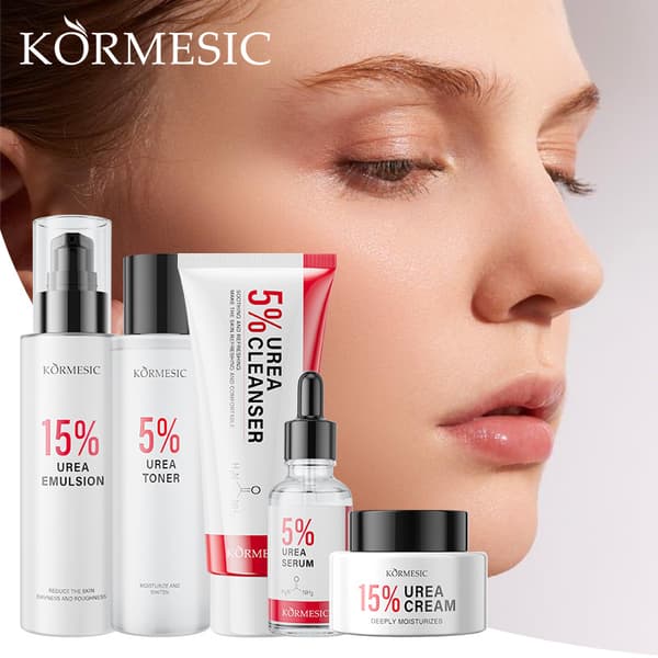 Urea-kasvohoitosarja syväpuhdistussetti Essence (30ml)
