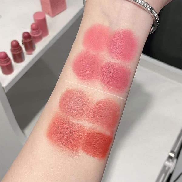 4 farver mat læbestift mini læbestiftsæt langtidsholdbar læbemakeup L9u6