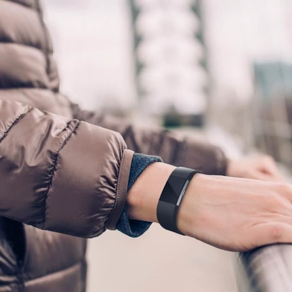 Armband - AVIZAR - FitBit Charge 2 - Texturerad silikon - Spänne - 205mm svart Svart