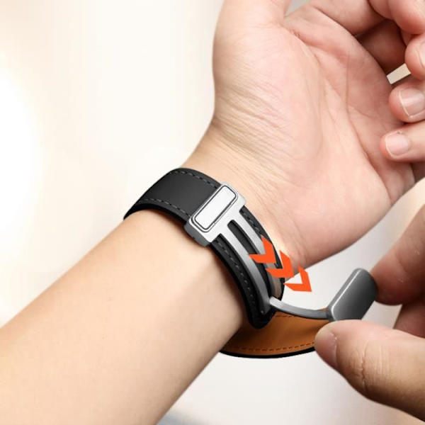 Armband för Galaxy Watch 5 / 5 Pro / 4 i läder med svart magnetisk spänne svart