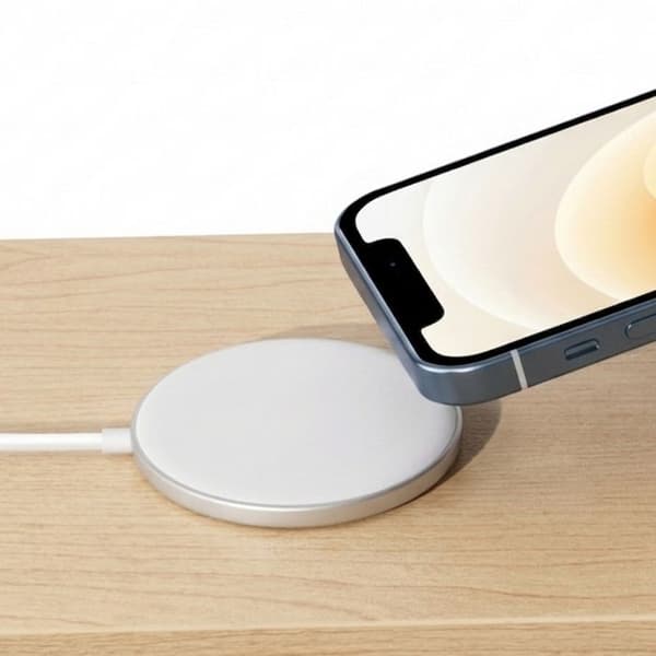 MagSafe Magnetisk 15W Oplader til iPhone 12 / 12 Mini / 12 Pro / 12 Pro Max Mayaxess Hvid Vit