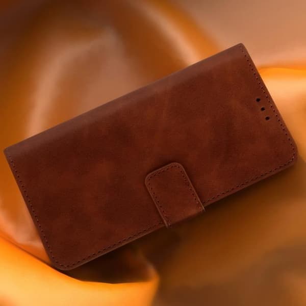 iPhone 14 Pro Folio Wallet Case Video Support Mateffekt Soft Touch brun kastanj