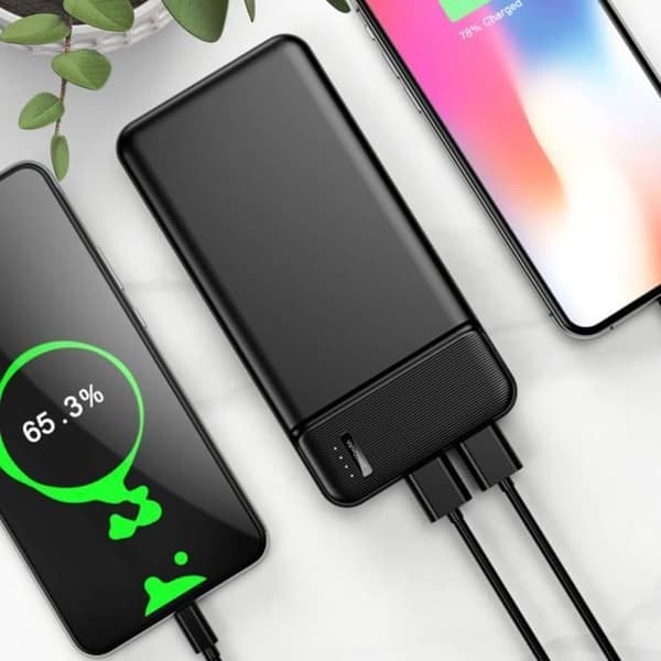 20000mAh backup batteri 2 USB 2.4A udgange Kompakt og let Maxlife Sort