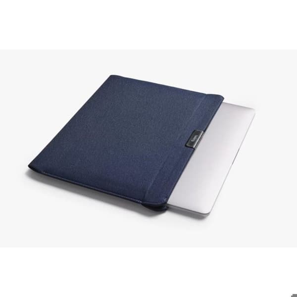 Laptopfodral 16 Tum med Magnetstängning Bellroy Mörkblå