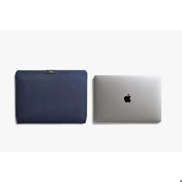 Laptop Sleeve 16 Tommer med Magnetlukning Bellroy Mørkeblå