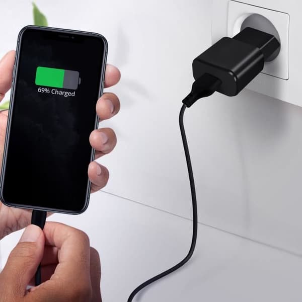 USB-kabel til Apple Lightning - Sort - 1,10 m - Opladning - Synchronisering - Tilslutning Svart