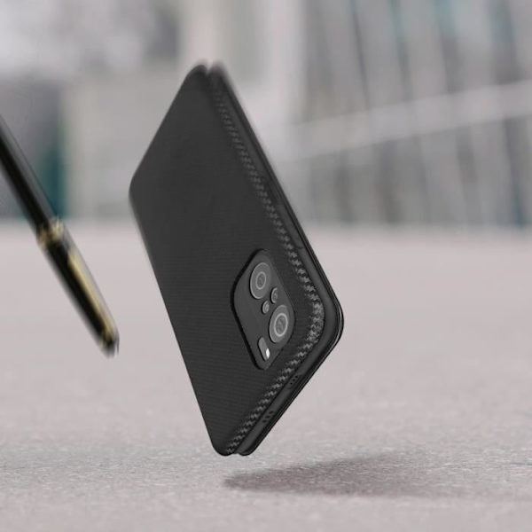 Hoesje - Xiaomi - Poco F3 - Øko-læder - Kulstofeffekt - Blød - Inklusiv håndledsstrop Svart