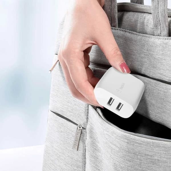 Adapter för dubbla USB-portar - Belkin - Boost Charge - 24W - Snabbladdning - Kompakt Vit