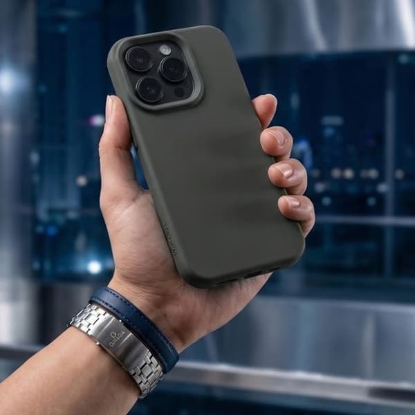 MagSafe-cover til iPhone 16 Pro i silikone, Velvet Smoothie Tactical mørkegrå Grå