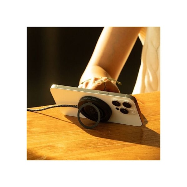 Trådlös laddare för iPhone SnapStand Magnetisk Qi2 Native Union Svart Svart