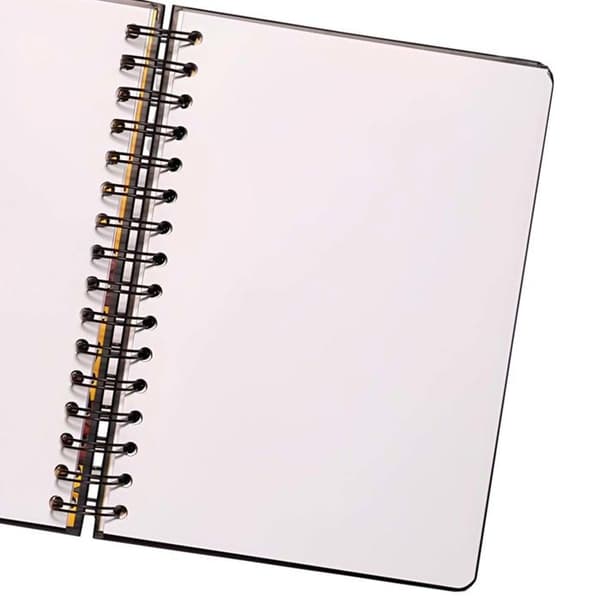 A5-notesbog La Casa de Papel - Bullet, dobbelt omslag, elastisk lukning, 14,8 x 21 cm Sort