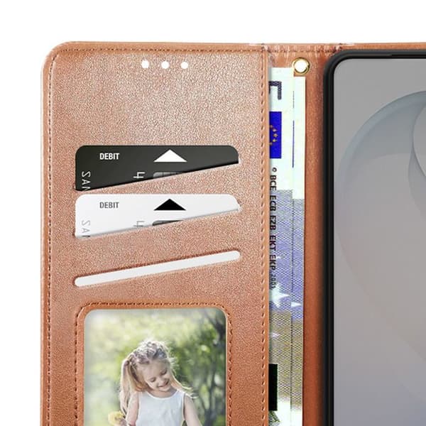 Pungetui til Galaxy S26 med magnetisk trykknap og brun håndledsrem brun