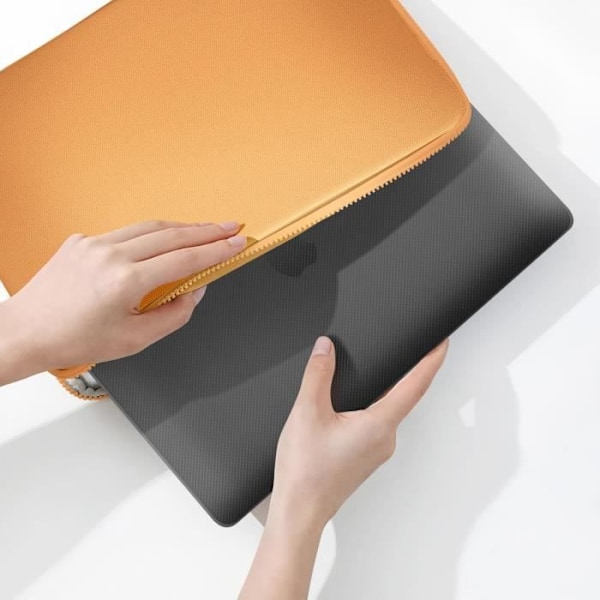 MacBook Pro 13 2020 ja 2022 Päällinen Kovaa Kevyt Pilkku Kuvioitu Incase Musta Svart