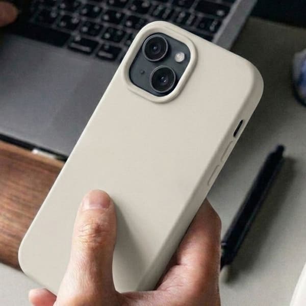 iPhone 15 Plus MagSafe Pehmeä Iskunkestävä SolidX Sarja Rhinoshield Beige beige