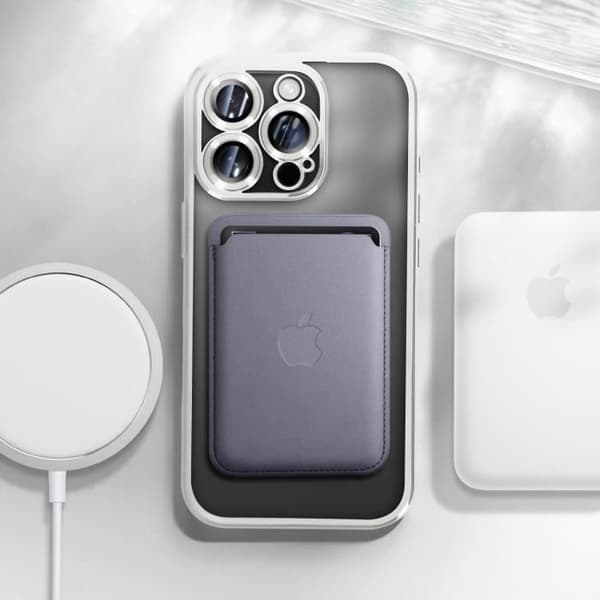 Coque MagSafe - Apple - iPhone 16 Pro Max - Flexibelt Silikongel - Kameraskydd - Silverkromad kant Grå