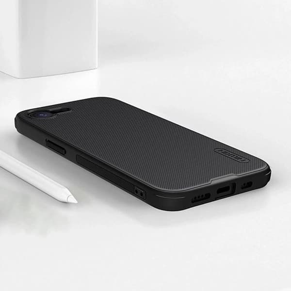 Mobilskal - NILLKIN - Super Frosted Shield Pro - Magnetisk - iPhone 16e - Silver pengar