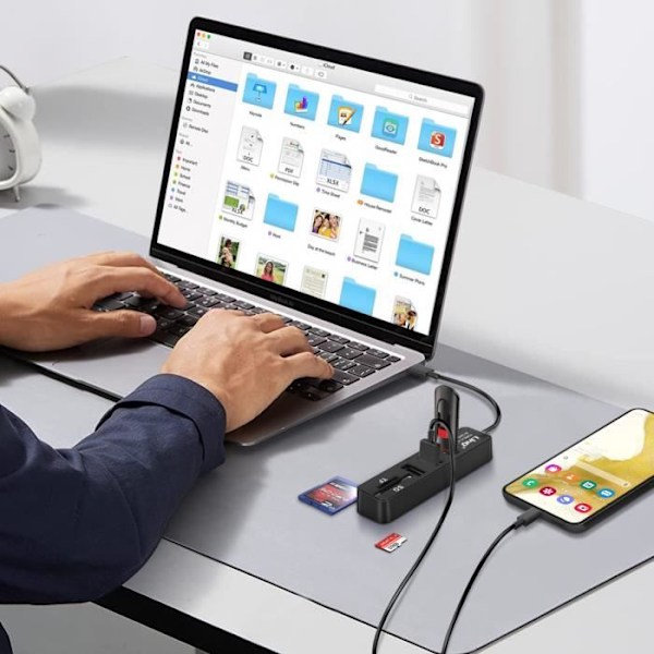 5 i 1 USB-C Hub: 3 USB-porte, SD-kortlæser - Micro-SD LinQ Sort