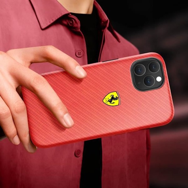 Cover til iPhone 11 Pro Carbon Print Polyurethane QI kompatibel Ferrari Red