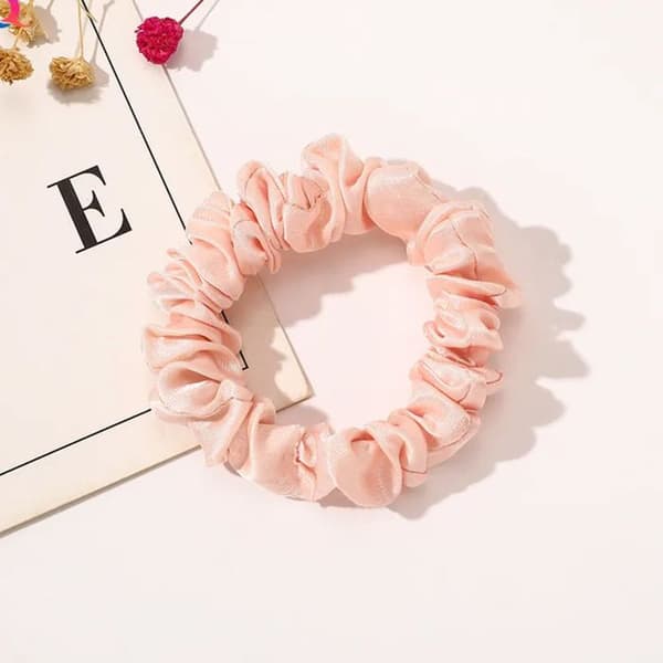 Chouchou - AVIZAR - Satin Plissé - Diamant Chic - Rosa - Håraccessoar Rosa