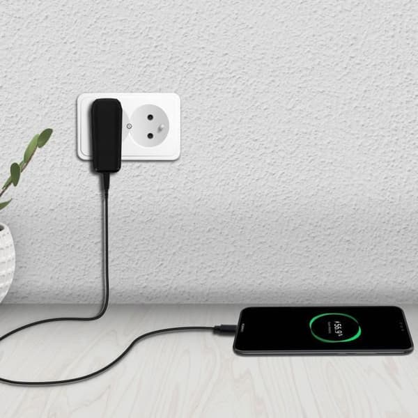 Laddare - Bluestar - Adapter 2A - USB Type C-kabel - 1m - Svart Svart