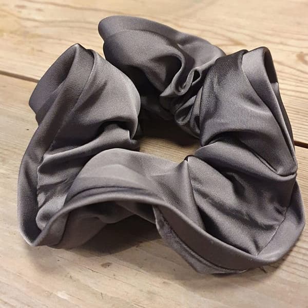 Silkebånd - AVIZAR - Minimalistisk - Mørkegrå - Blød mod Hår - Elegant Tilbehør Kolgrå