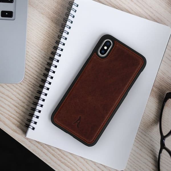 Coque - AKASHI - iPhone X / XS - Ægte Læder - Hård Beskyttelse - Brun brun