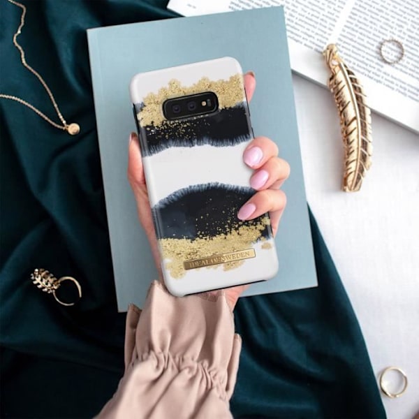 Coque Galaxy S10e - Ideal of Sweden - Glänsande Lakrits - Resistent - Trådlös laddning QI Gul